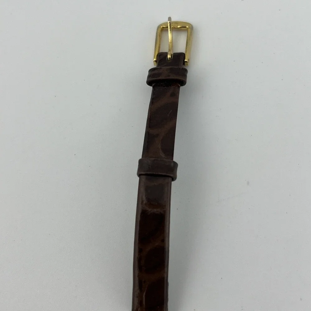 Bay Studio‎ Watch Women 32mm Silver Case Petite Leather Band- New Battery